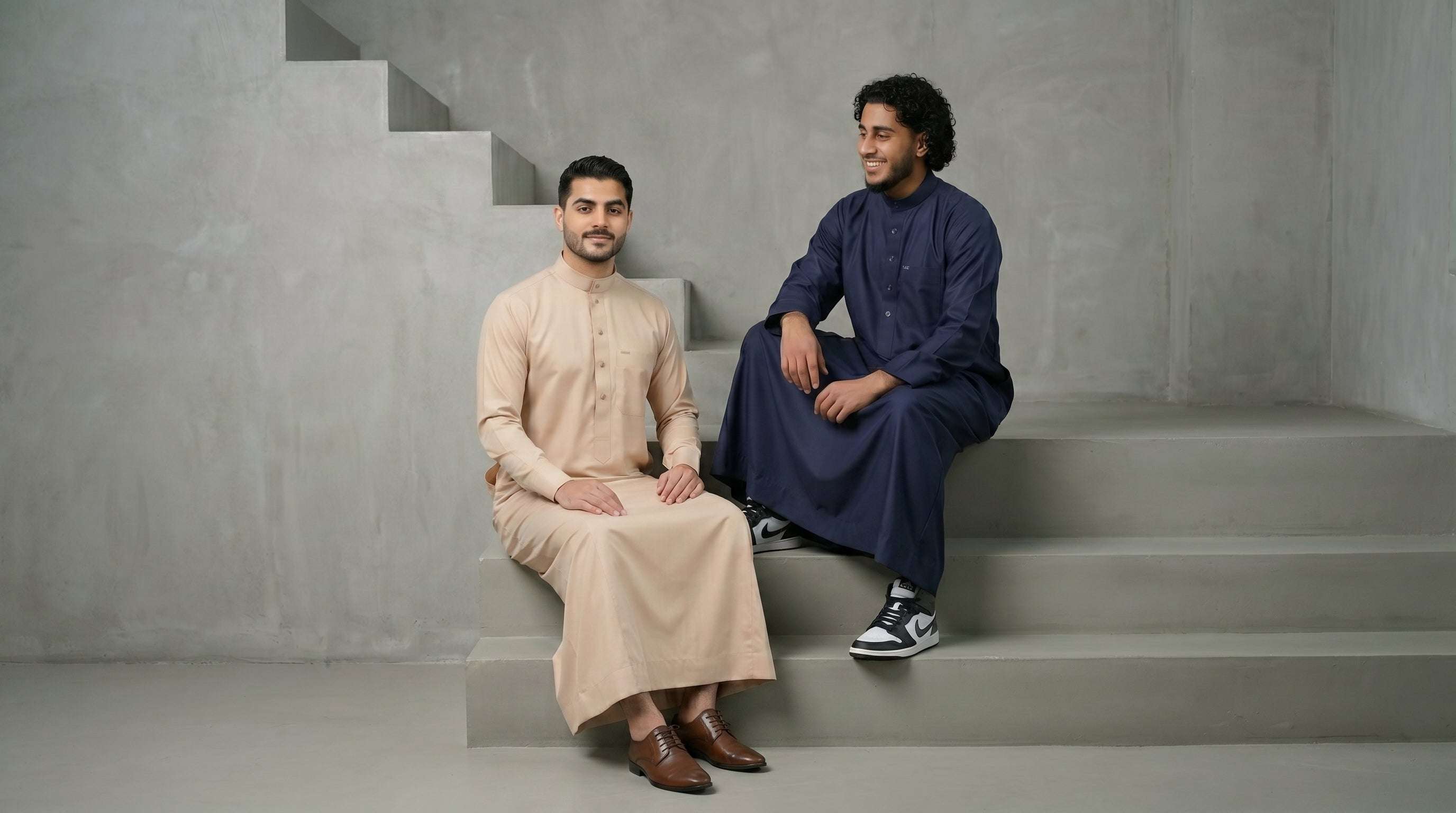 Earth Tones vs. Classics: Choosing the Right Thobe Color for You