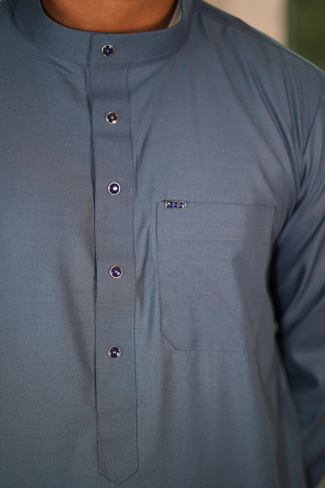 Best Value Men's Daily Thobe, Year-Round Comfort, Chicago US Shipping.