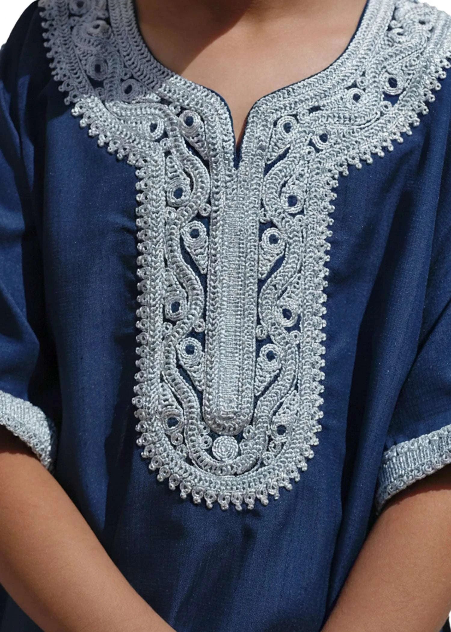 Blue Moroccan gandora with silver embroidery for boys, close-up of the embroidered detailing