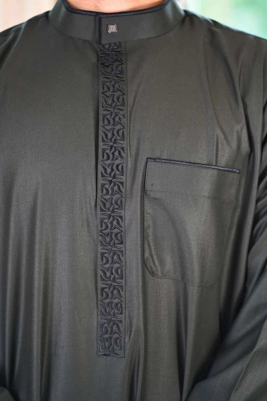 Charcoal black embroidered thobe with mandarin collar for men, stitched pattern in close detail
