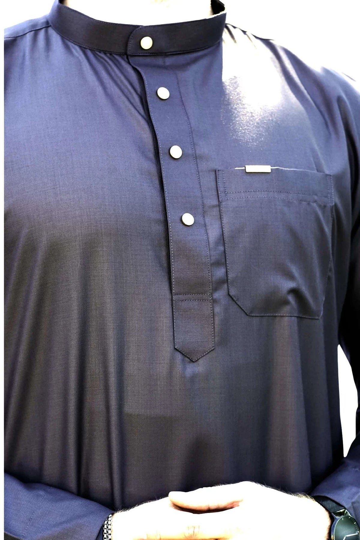 Charcoal thobe with mandarin collar for men, buttoned placket in close detail