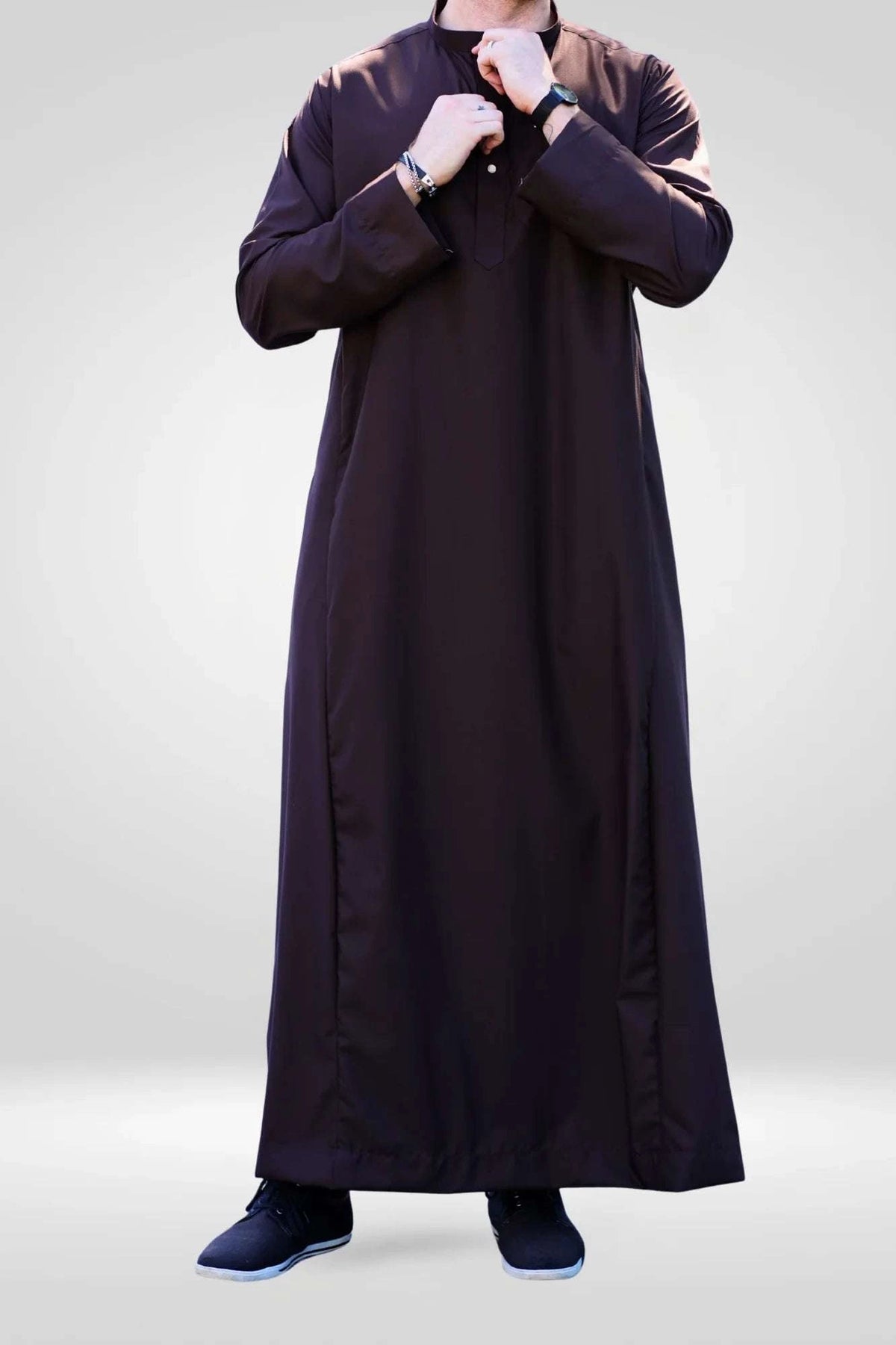 Dark brown thobe with mandarin collar for men, back view