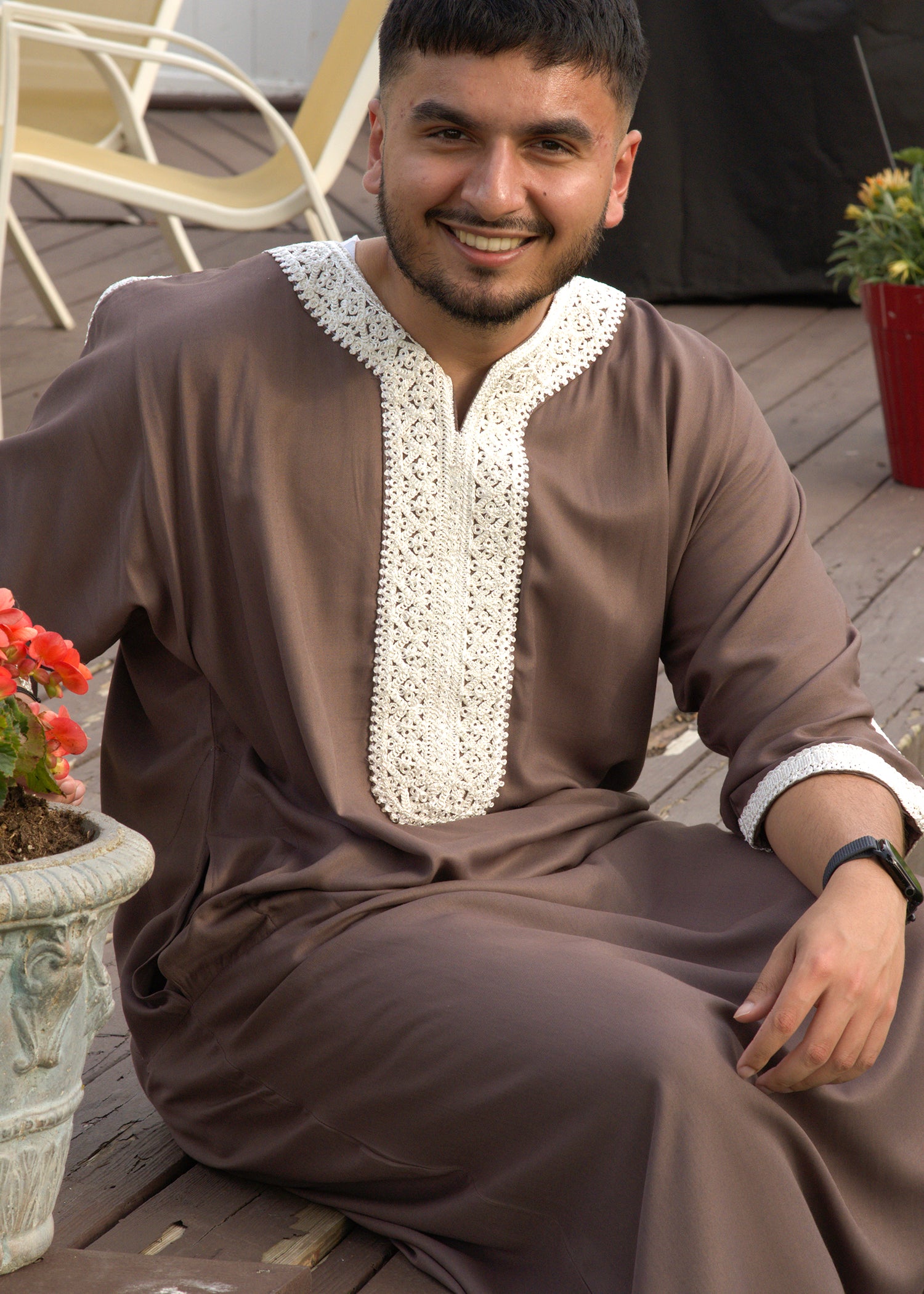 Side profile of the Dusty Mauve Thobe, referencing matching family outfits and Eid ensembles for modest men's clothing.