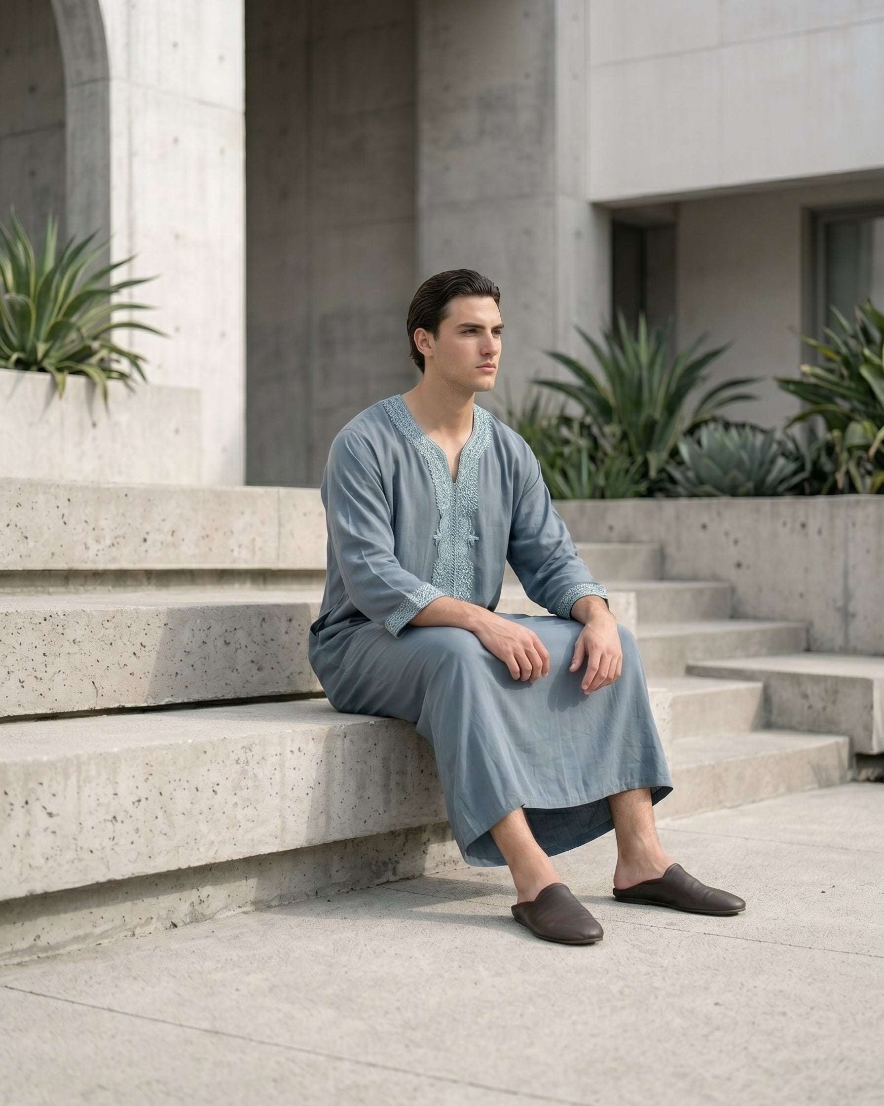 Slate blue Moroccan gandora with three-quarter sleeves for men, side profile view