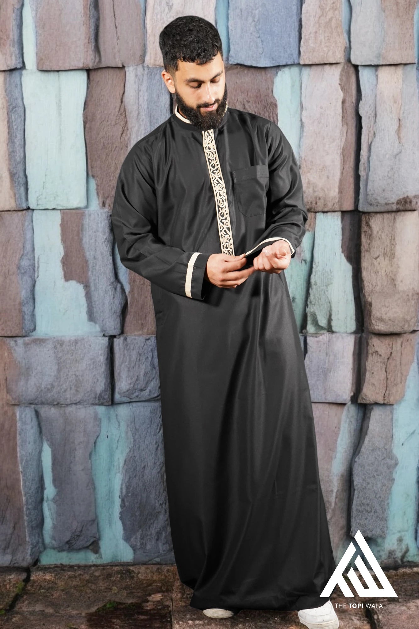 Elevate Your Wardrobe with TheTopiWala’s Fancy Thobes: Embroidered Elegance for Every Occasion