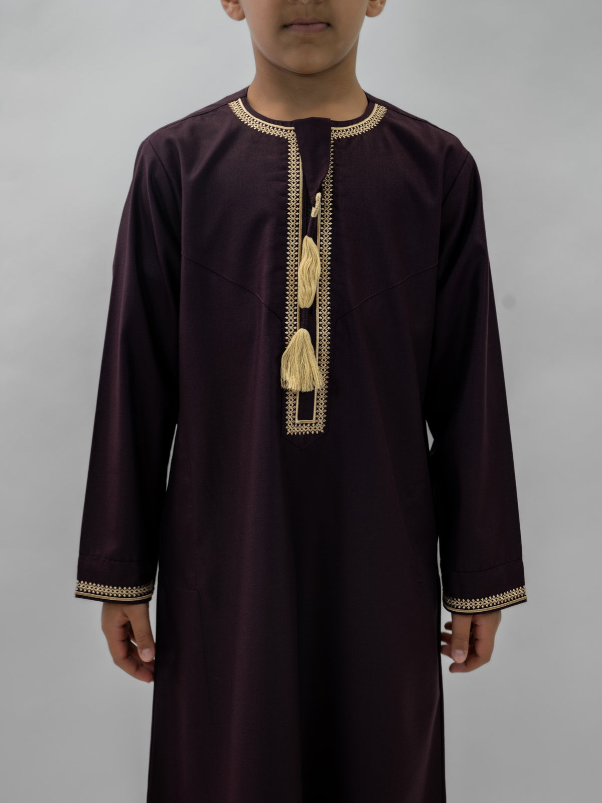 Burgundy emirati v neck with tarboush thobe for boys, full front view