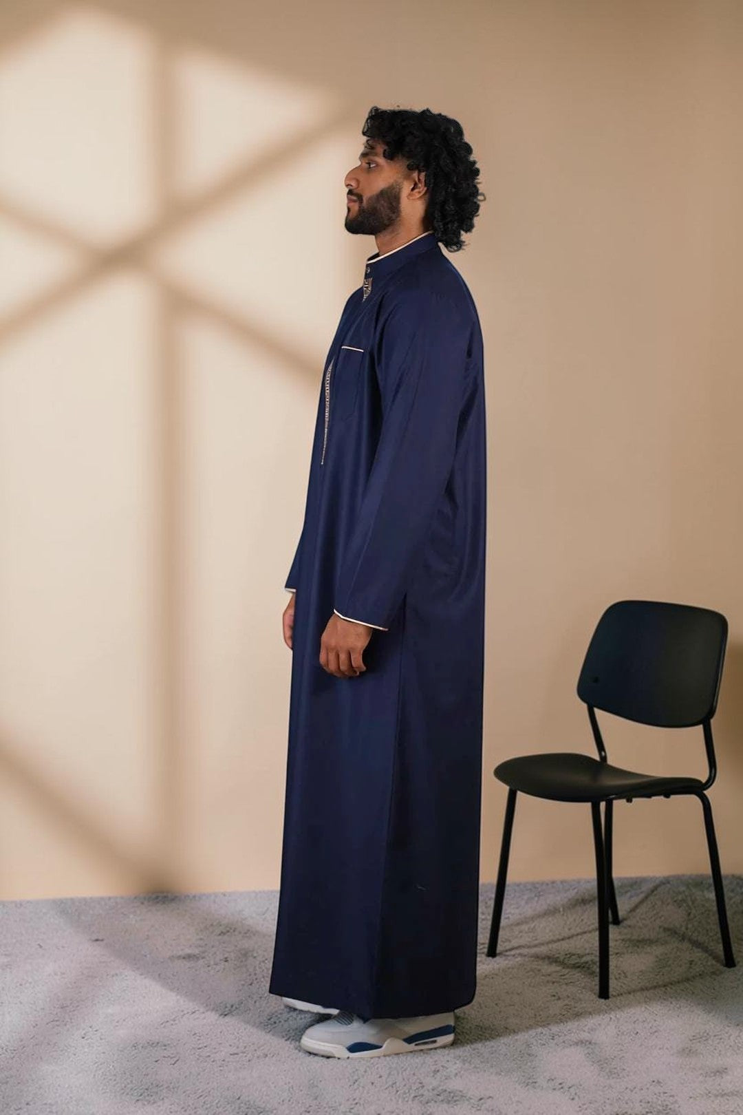 Navy blue and beige thobe for men, stitched pattern in close detail