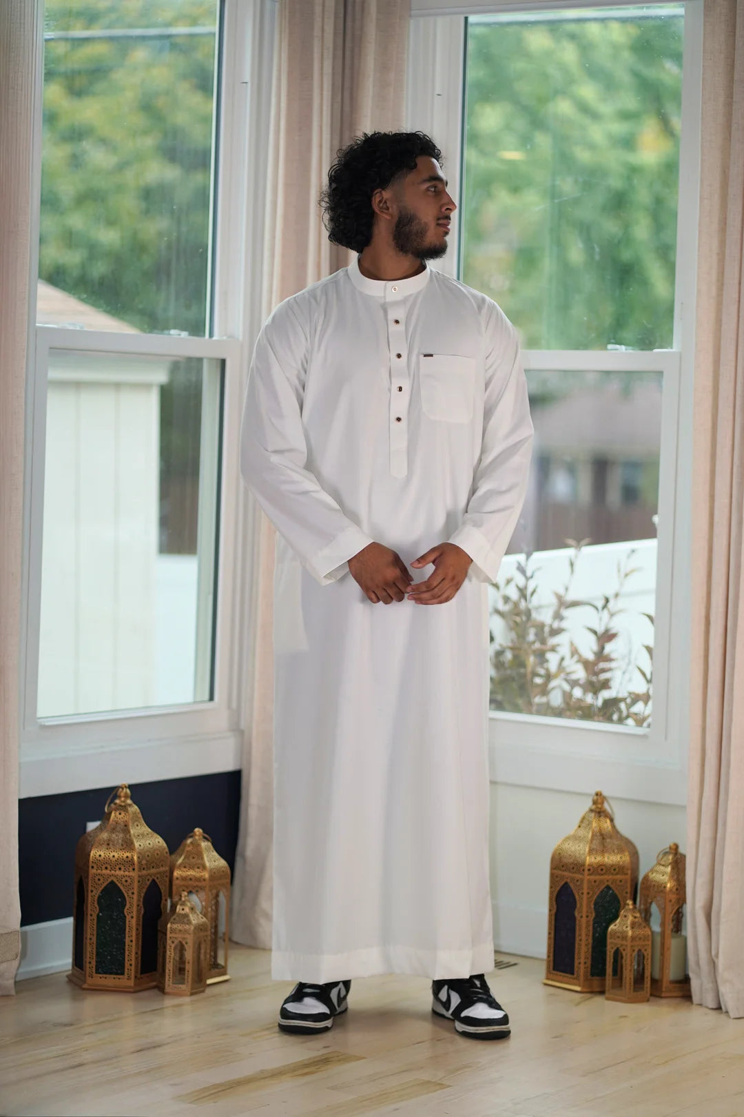 Mandarin Collar Thobe, Unbeatable Price, Superior Alternative to Shukrclothing, High-Quality Men's Wear.