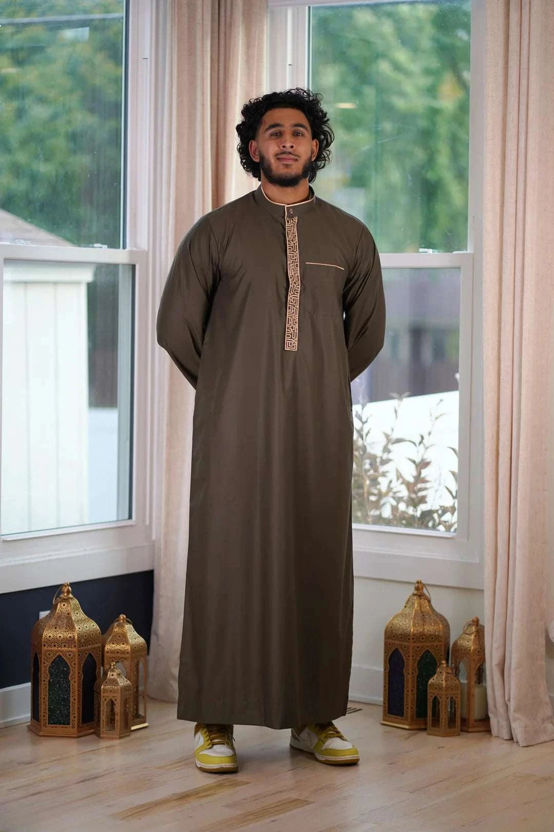 Olive green and gold embroidered thobe with mandarin collar for men, sleeve cuff detail