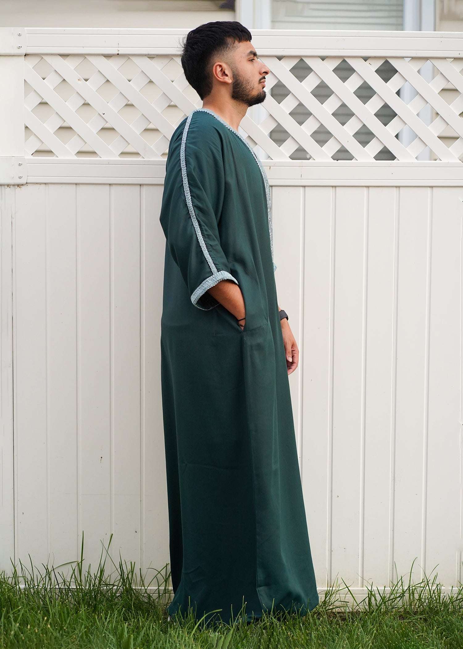 Rainforest Moroccan thobe collar view