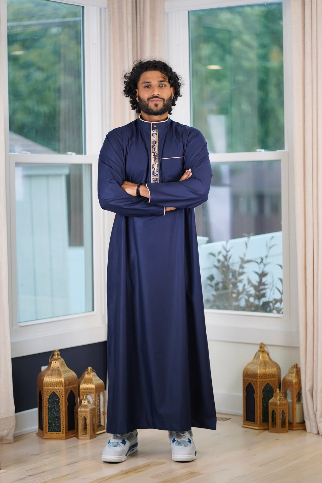 Premium Thobe, Unbeatable Value, Mandarin Collar, Luxury Formal Attire, US Wide Shipping.